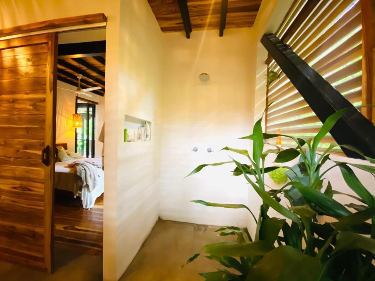 Nosotros Playa Maderas - Surf House & Casitas Villa Exterior photo