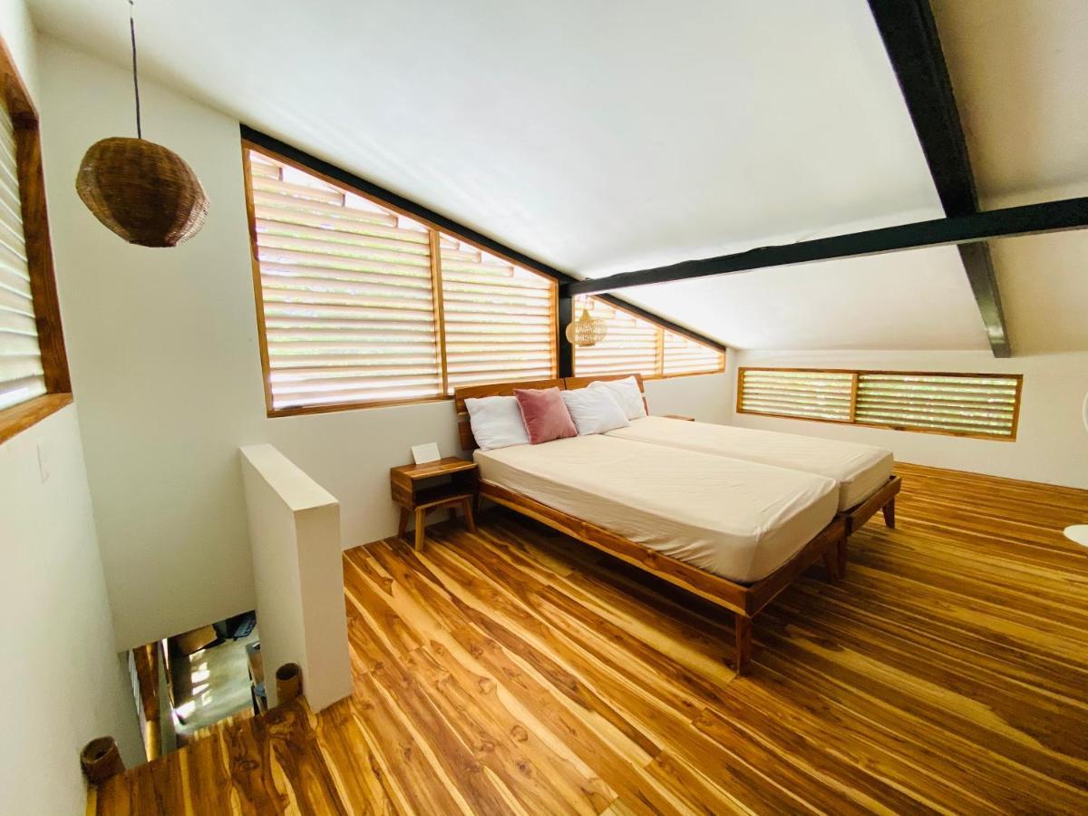Nosotros Playa Maderas - Surf House & Casitas Villa Exterior photo