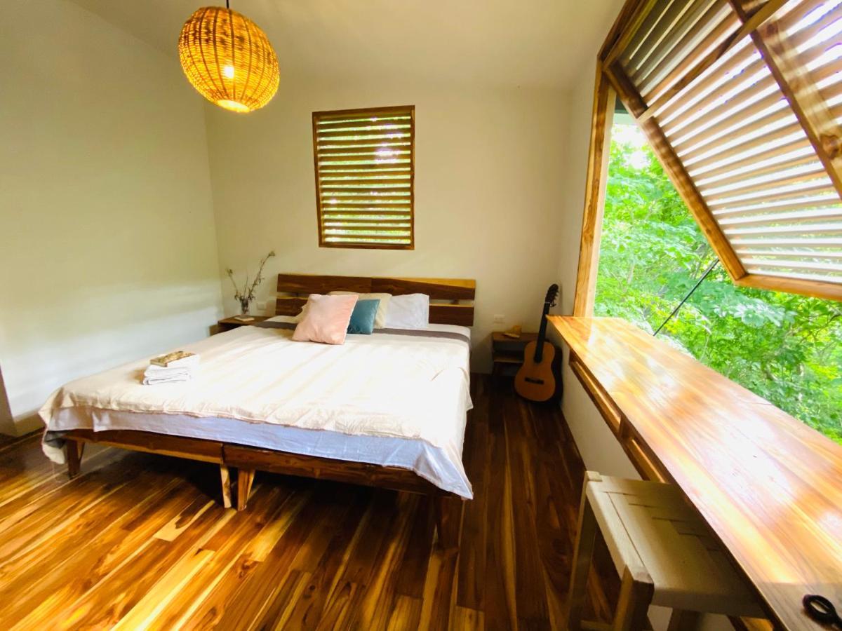 Nosotros Playa Maderas - Surf House & Casitas Villa Exterior photo